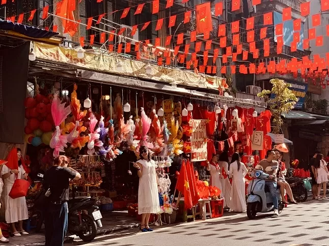 Hà Nội hân hoan niềm vui những ngày giáp Tết Độc lập Hà Nội hân hoan niềm vui những ngày giáp Tết Độc lập