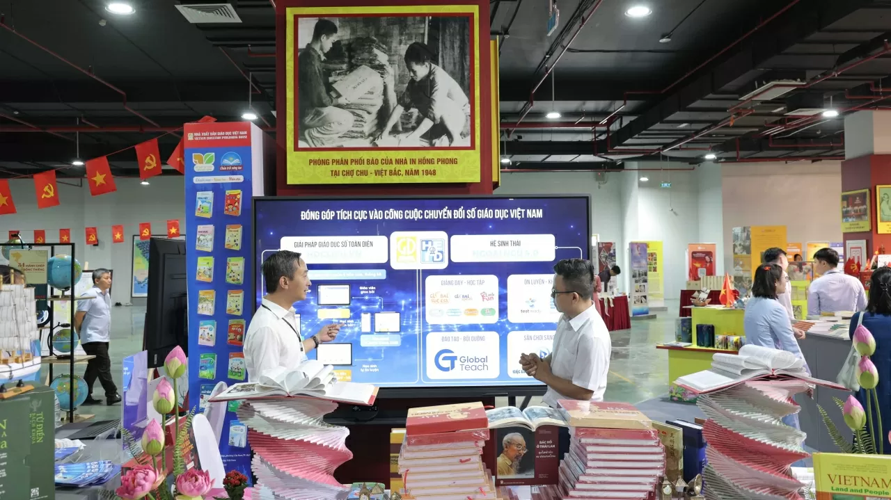 NXB Giáo dục Việt Nam tham gia Triển lãm Thành tựu đất nước kỷ niệm 80 năm Quốc khánh 2/9 NXB Giáo dục Việt Nam tham gia Triển lãm Thành tựu đất nước kỷ niệm 80 năm Quốc khánh 2/9