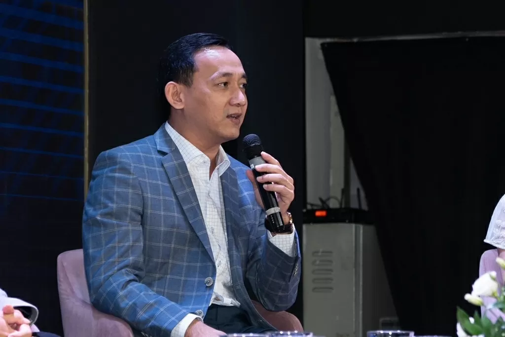 Chuyên gia vi mạch bán dẫn Nguyễn Phúc Vinh: 10 năm tới, thế giới sẽ không còn hỏi 'Việt Nam có làm được chip không?' Chuyên gia vi mạch bán dẫn Nguyễn Phúc Vinh: 10 năm tới, thế giới sẽ không còn hỏi 'Việt Nam có làm được chip không?'