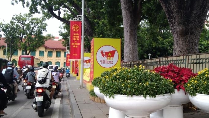 Tặng 100.000 đồng/người cho toàn dân dịp Quốc khánh 2/9