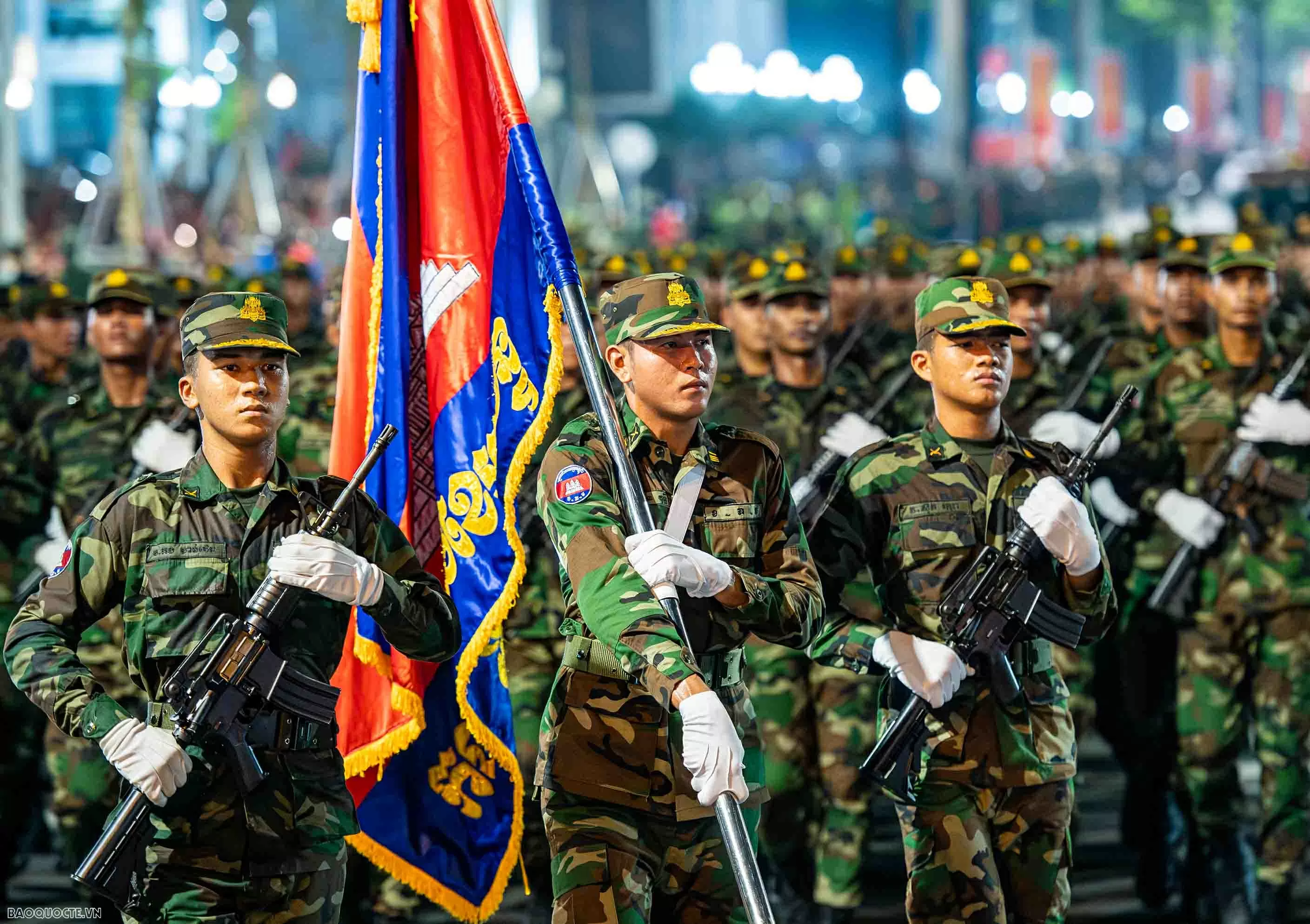 Ngắm dàn quân nhân Nga, Lào và Campuchia diễu binh tại Quốc khánh Việt Nam