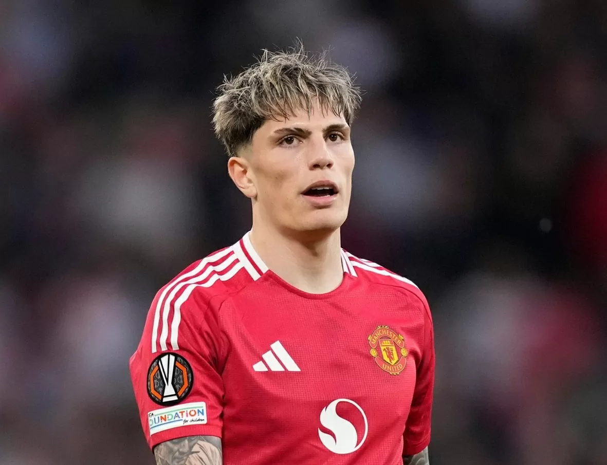 XONG! Man Utd bán Garnacho cho Chelsea
