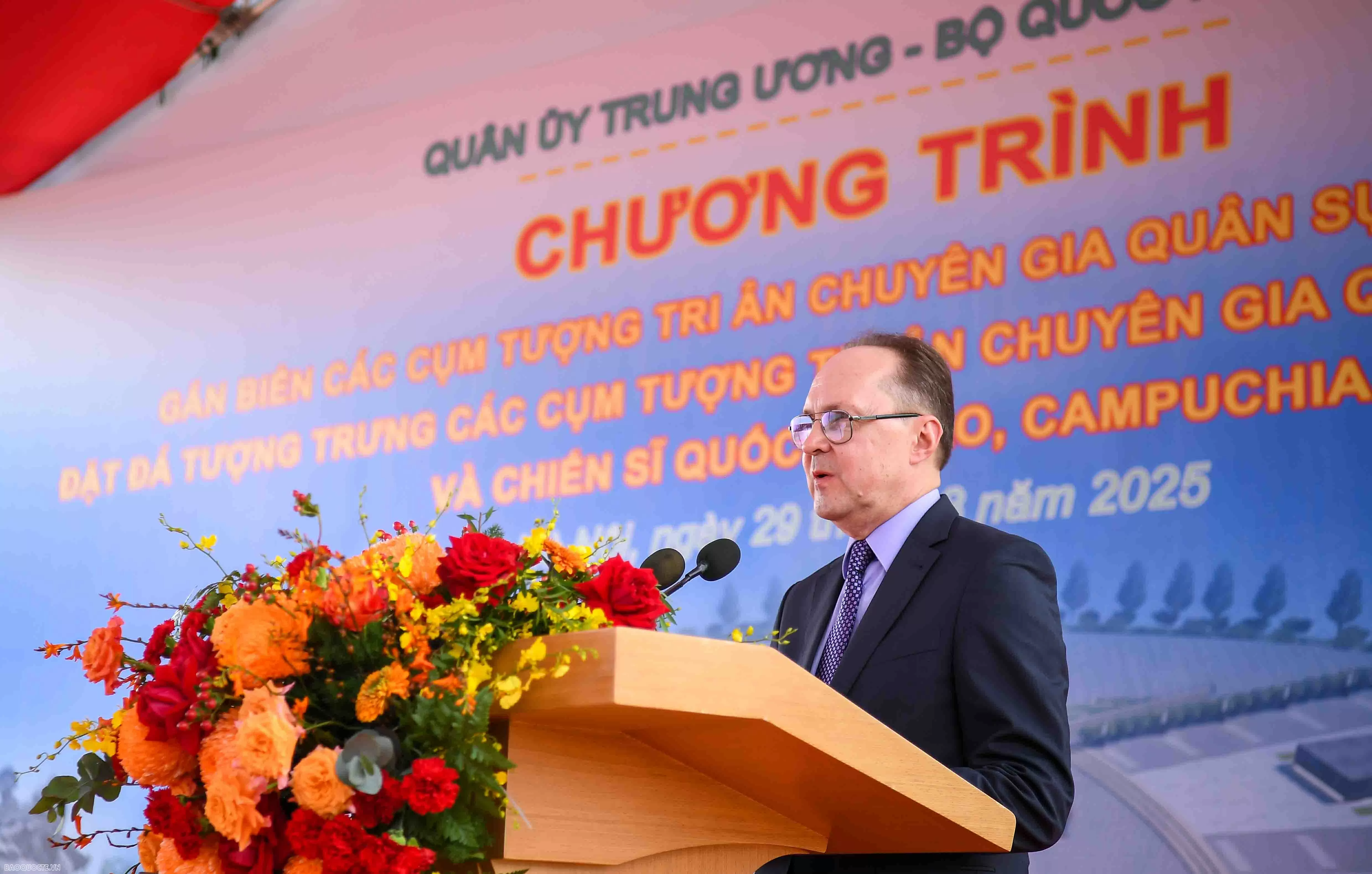 Việt Nam gắn biển tượng tri ân các chuyên gia quân sự Liên Xô, Cuba Việt Nam gắn biển tượng tri ân các chuyên gia quân sự Liên Xô, Cuba