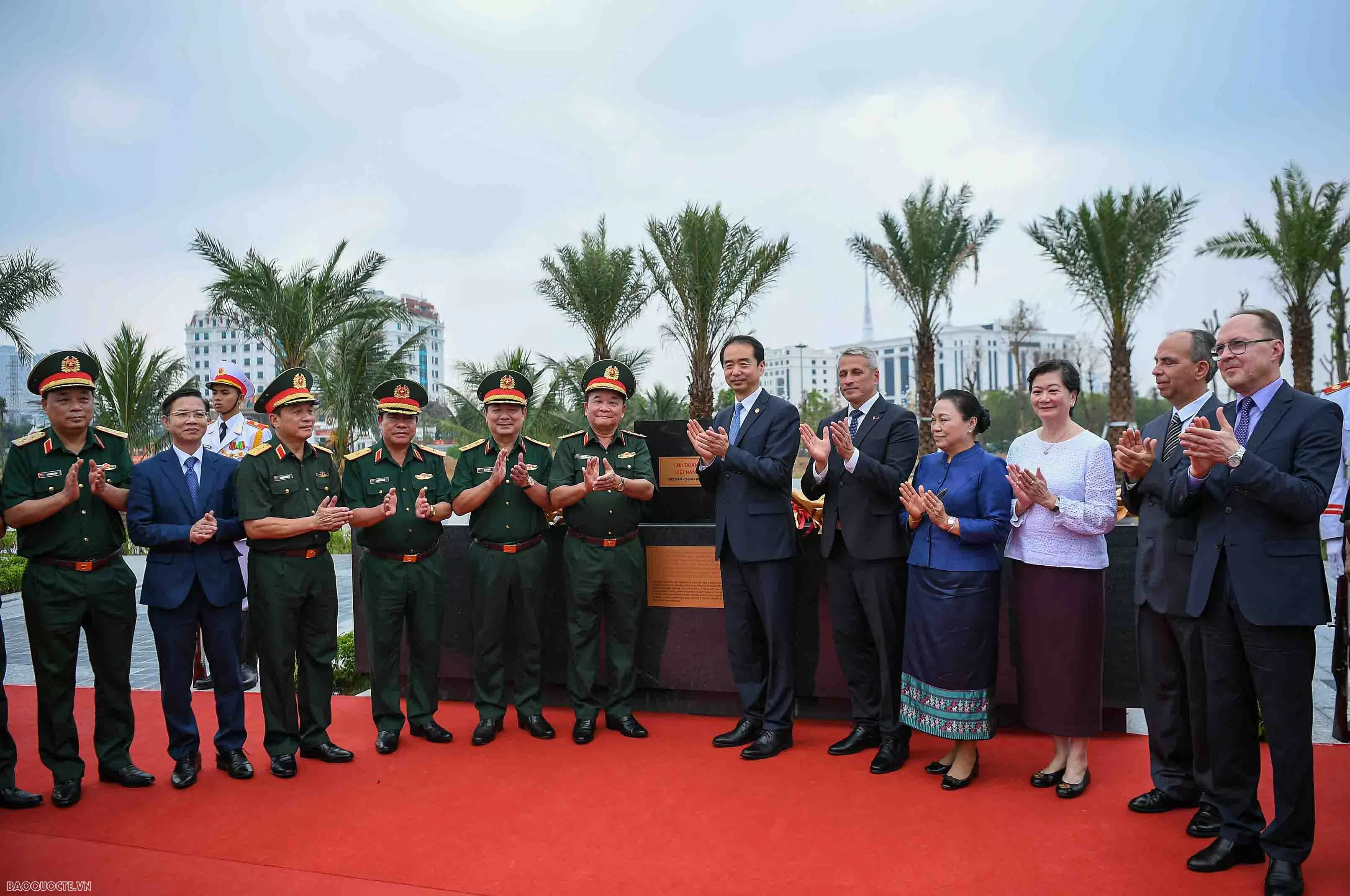 Việt Nam gắn biển tượng tri ân các chuyên gia quân sự Liên Xô, Cuba Việt Nam gắn biển tượng tri ân các chuyên gia quân sự Liên Xô, Cuba