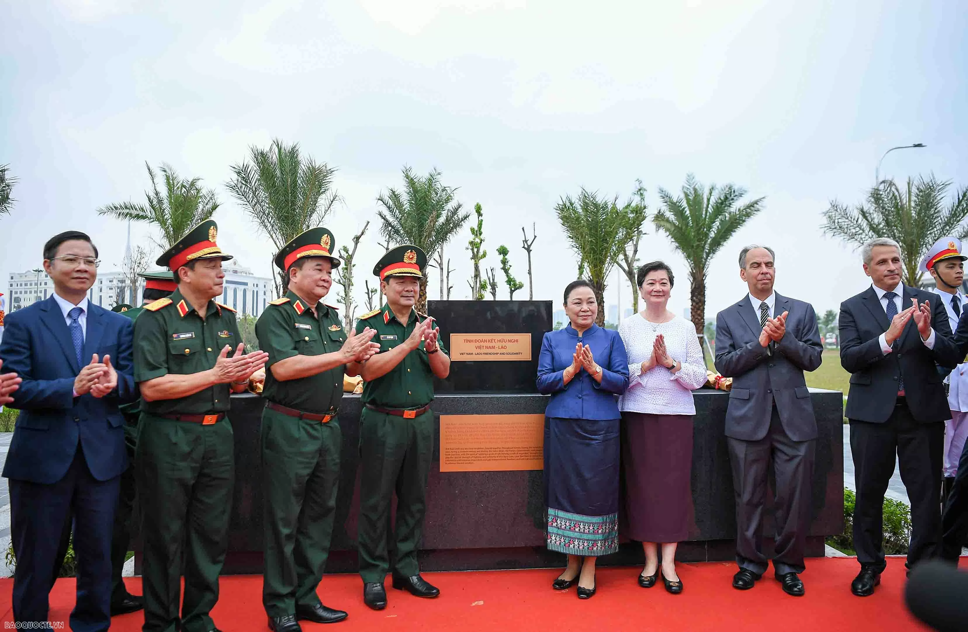 Việt Nam gắn biển tượng tri ân các chuyên gia quân sự Liên Xô, Cuba Việt Nam gắn biển tượng tri ân các chuyên gia quân sự Liên Xô, Cuba