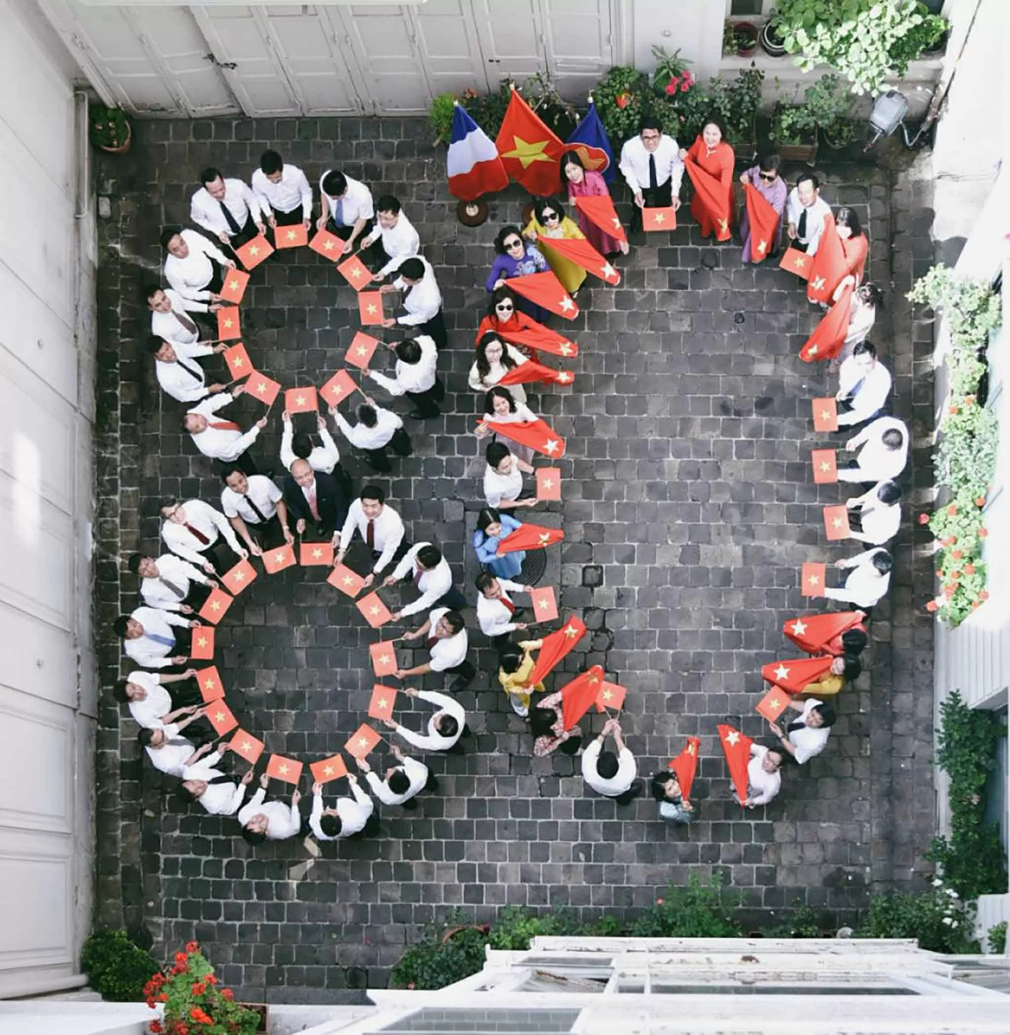 Chuỗi hoạt động kỷ niệm 80 năm Quốc khánh 2/9 tại Pháp: Hướng về cội nguồn, tự hào dân tộc