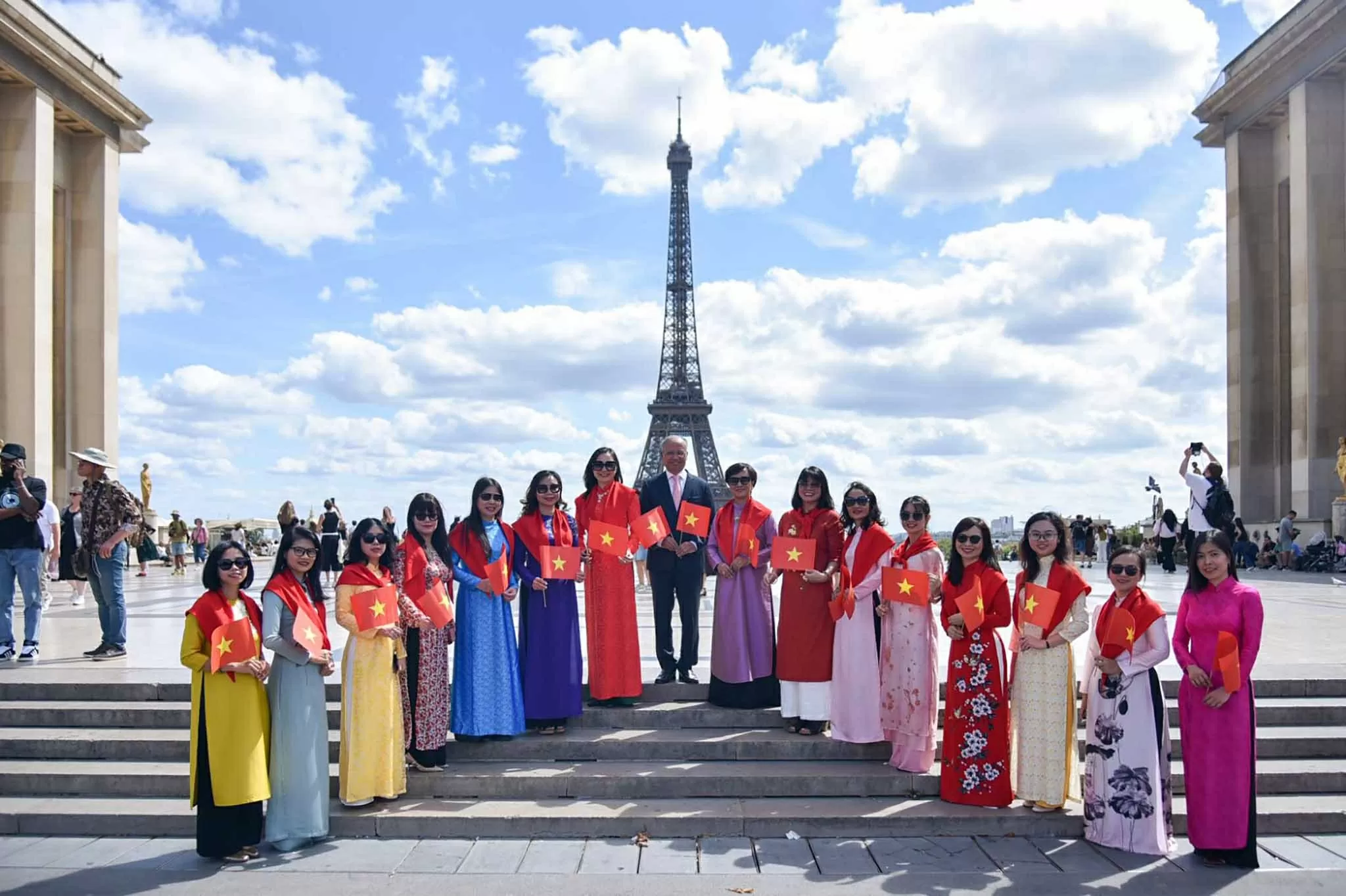 Chuỗi hoạt động kỷ niệm 80 năm Quốc khánh 2/9 tại Pháp: Hướng về cội nguồn, tự hào dân tộc