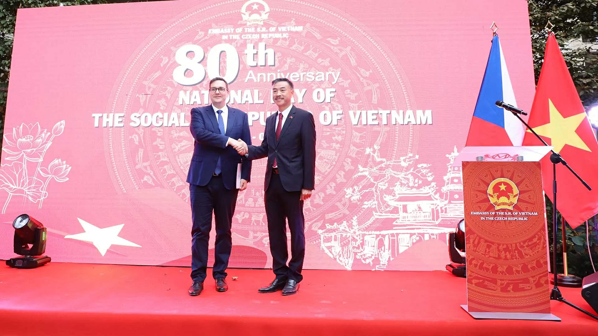 Long trọng kỷ niệm 80 năm Quốc khánh Việt Nam tại Cộng hòa Czech Long trọng kỷ niệm 80 năm Quốc khánh Việt Nam tại Cộng hòa Czech