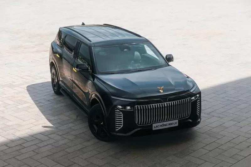 Phiên bản Chống đạn được thiết kế gia cường đặc biệt với trọng lượng lên tới 5.049 kg. Phiên bản Chống đạn được thiết kế gia cường đặc biệt với trọng lượng lên tới 5.049 kg.