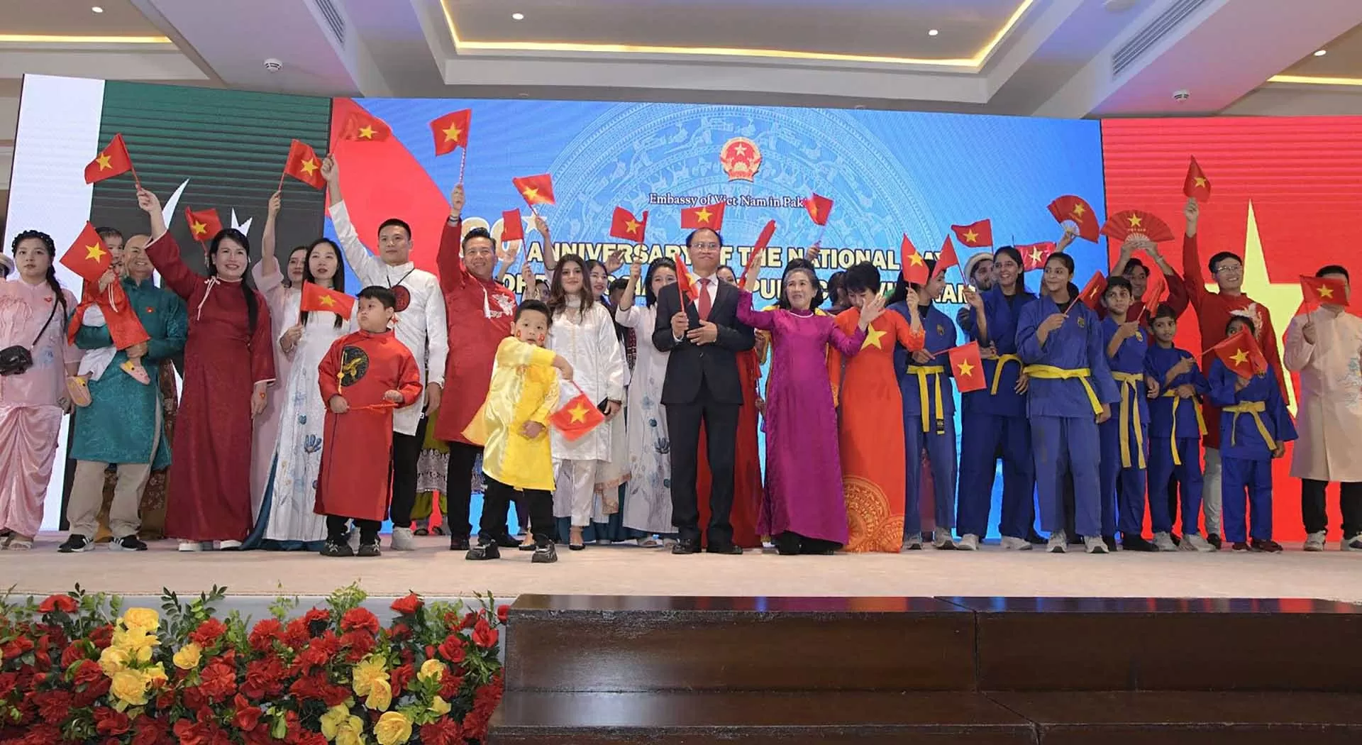 Chuỗi hoạt động kỷ niệm 80 năm Cách mạng tháng Tám và Quốc khánh Việt Nam tại Pakistan Chuỗi hoạt động kỷ niệm 80 năm Cách mạng tháng Tám và Quốc khánh Việt Nam tại Pakistan