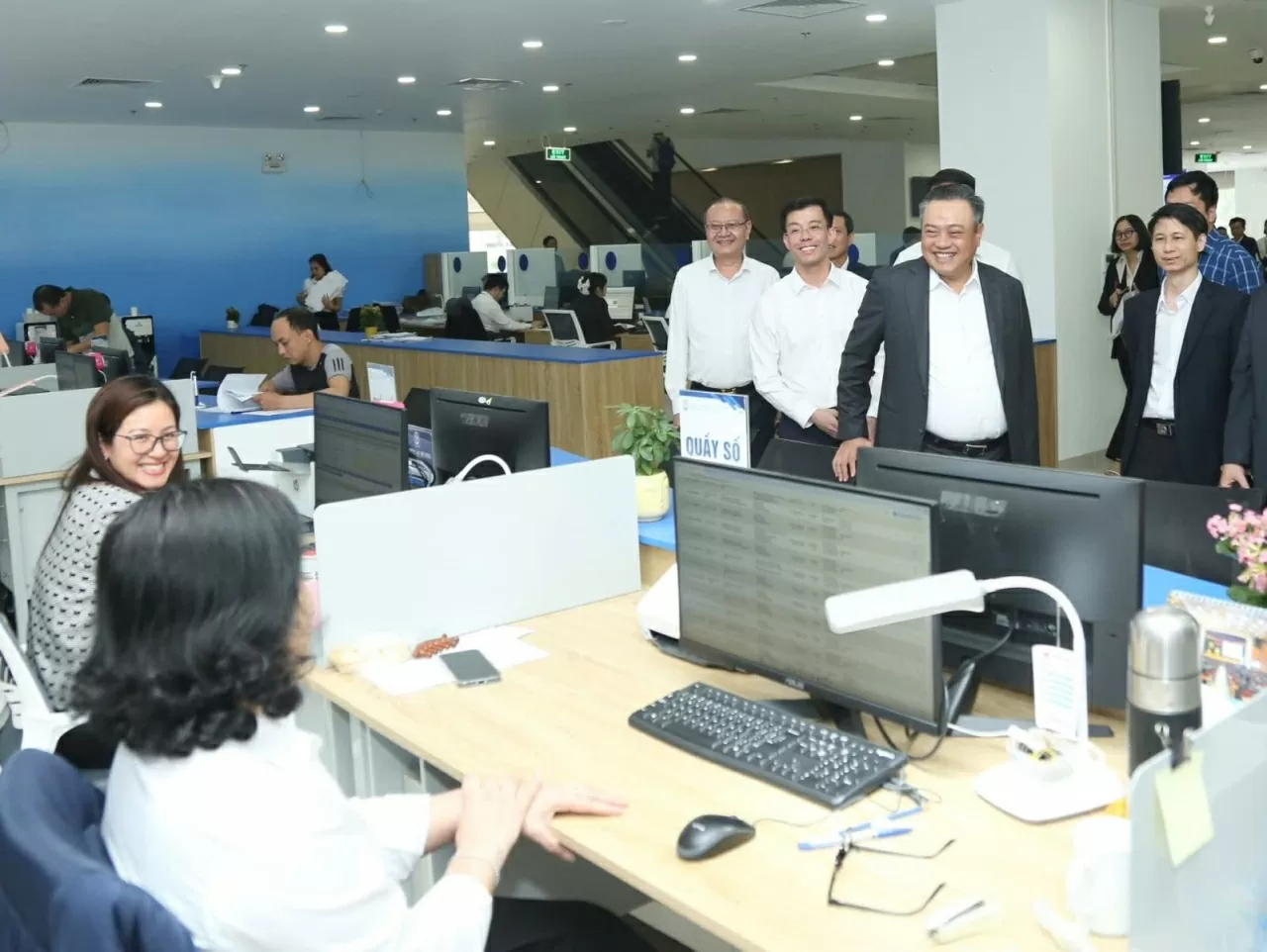 Hà Nội chấn chỉnh tình trạng lạm dụng yêu cầu nộp bản sao có chứng thực