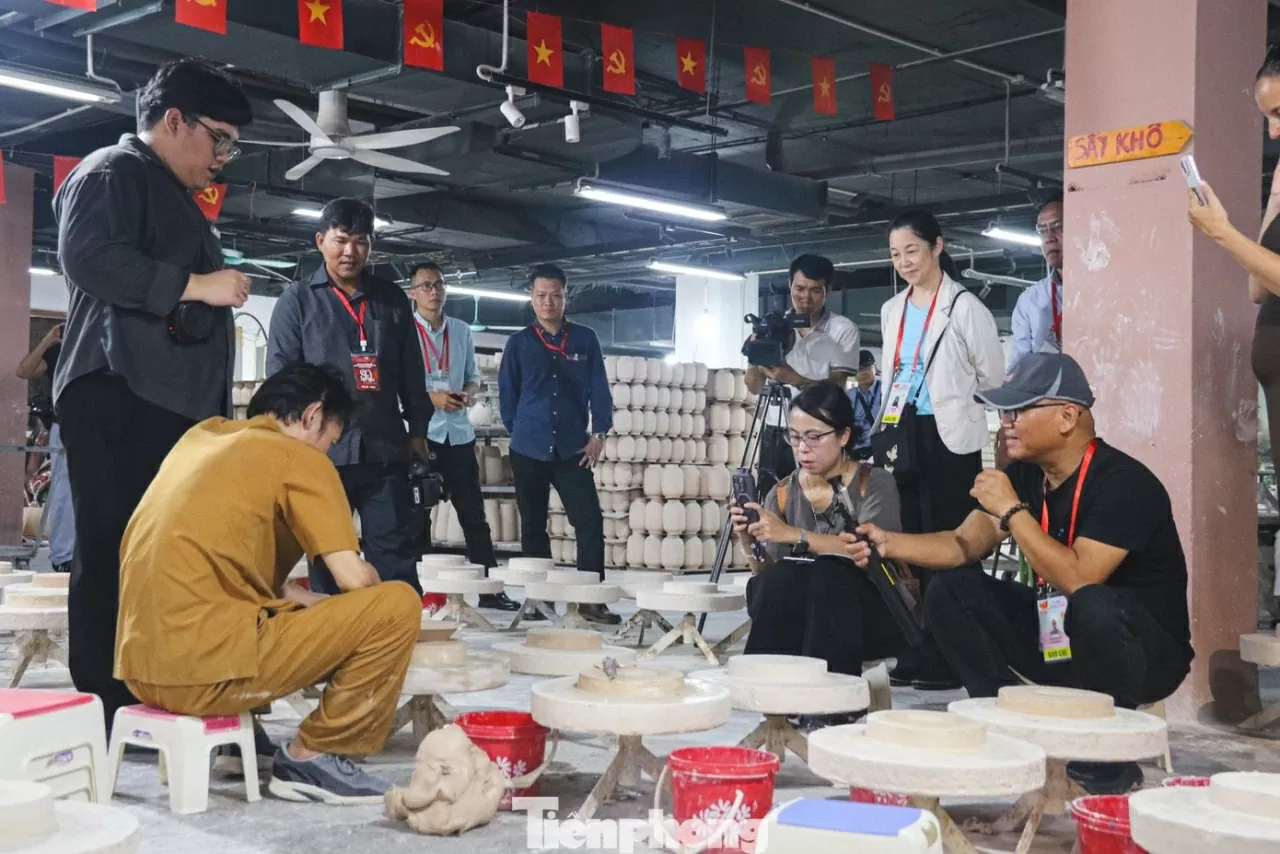 làng cổ đường lâm