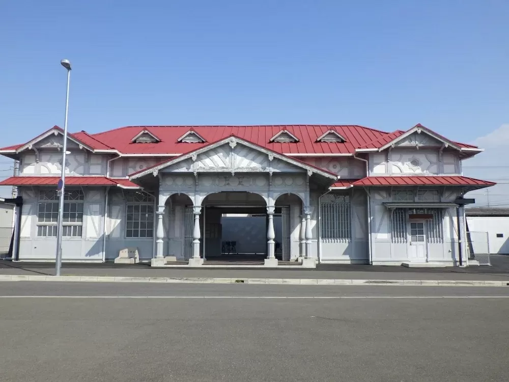 10 nhà ga xe lửa cổ điển nhất Nhật Bản