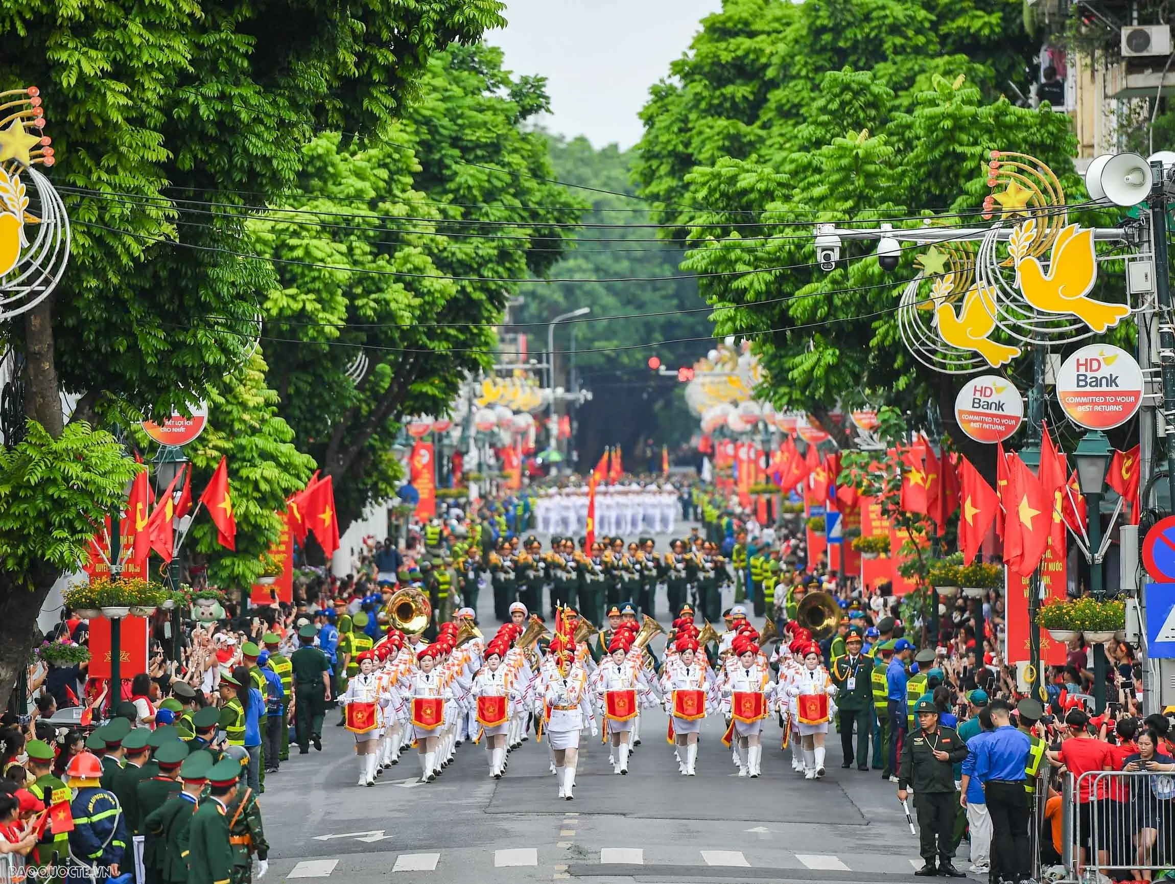 Sôi động không khí ‘ngày trọng đại’