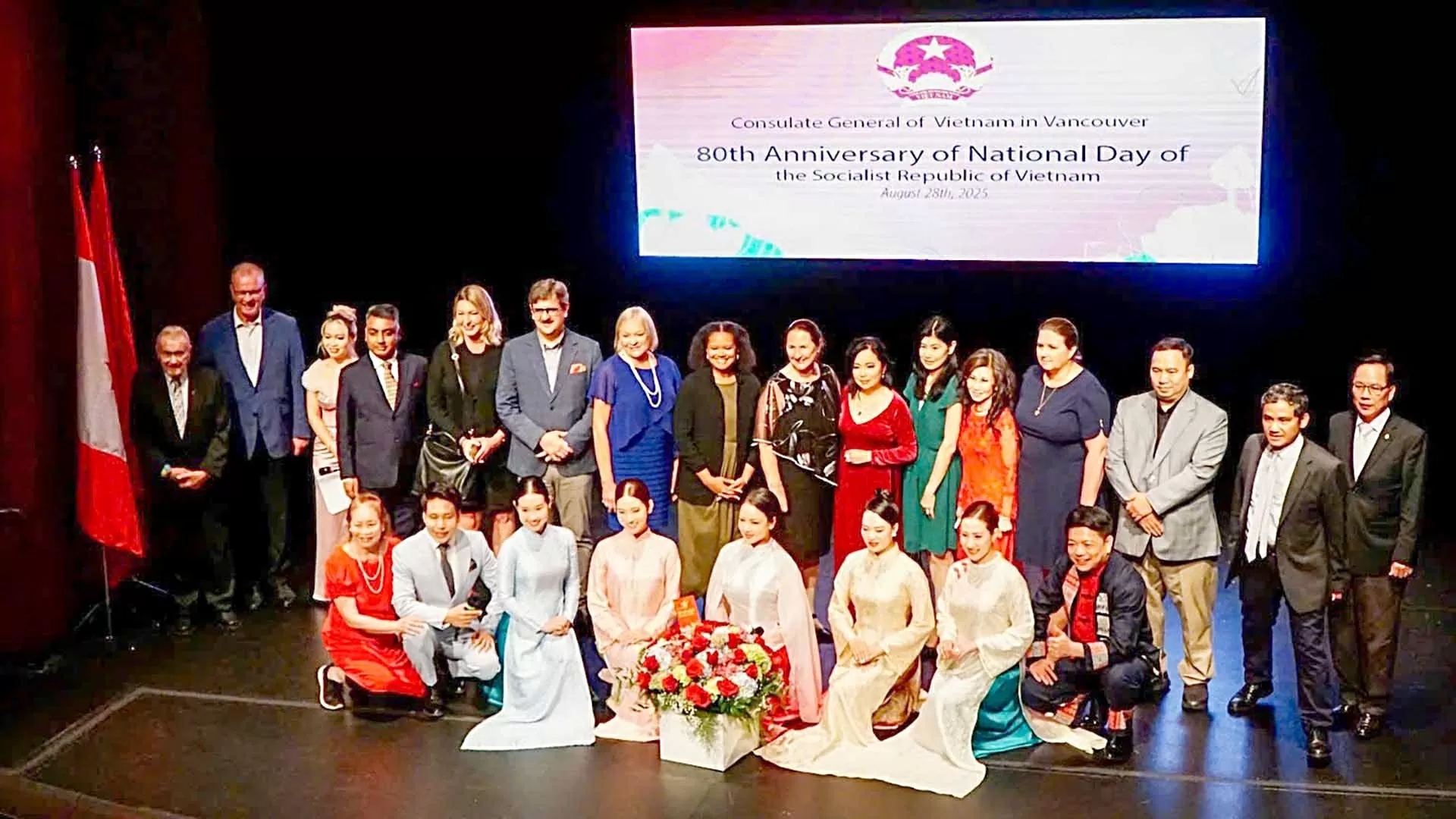 Tổng lãnh sự quán Việt Nam tại Vancouver long trọng tổ chức kỷ niệm 80 năm Quốc khánh 2/9