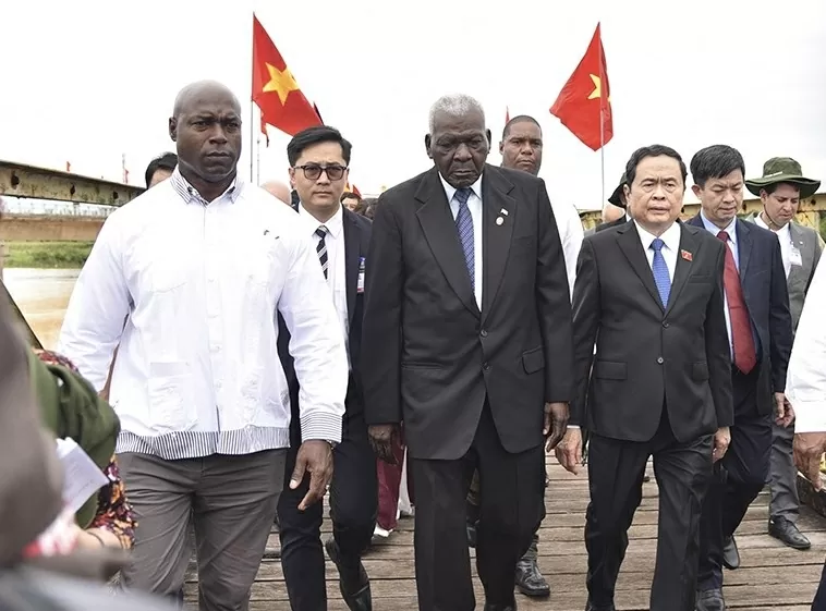 Việt Nam - Cuba: Từ nghĩa tình son sắt đến hợp tác phát triển thực chất Việt Nam - Cuba: Từ nghĩa tình son sắt đến hợp tác phát triển thực chất