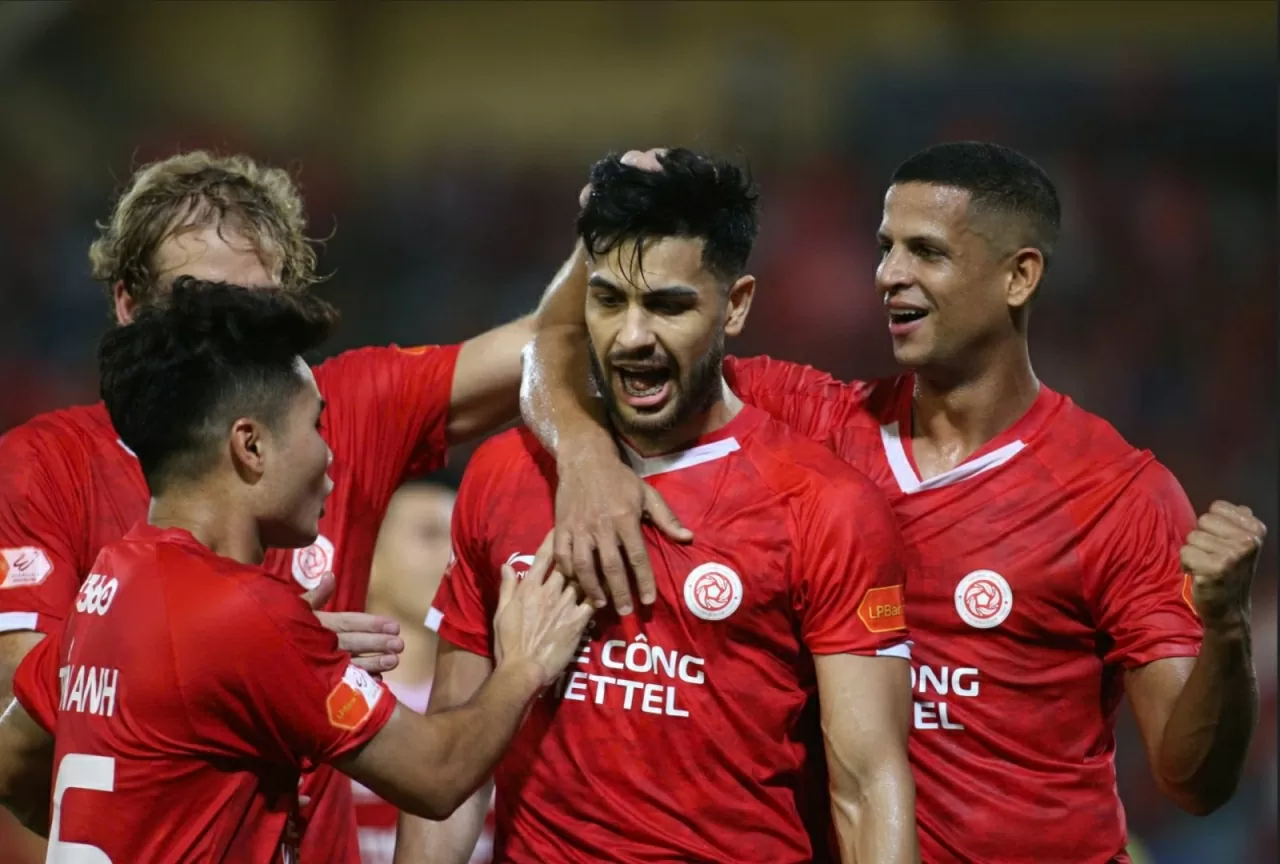 Thể Công Viettel gặp Becamex TP Hồ Chí Minh trên sân nhà