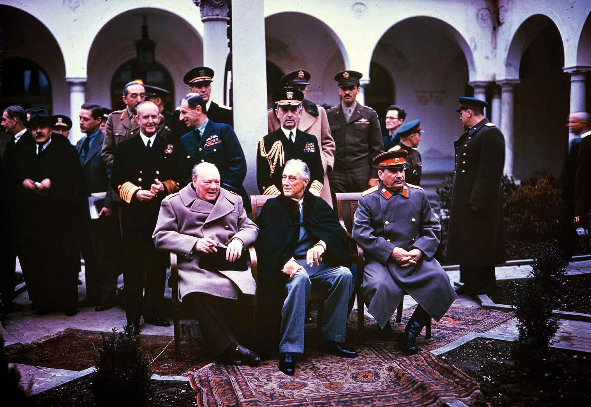 Thế giới 80 năm nhìn lại Thế giới 80 năm nhìn lại