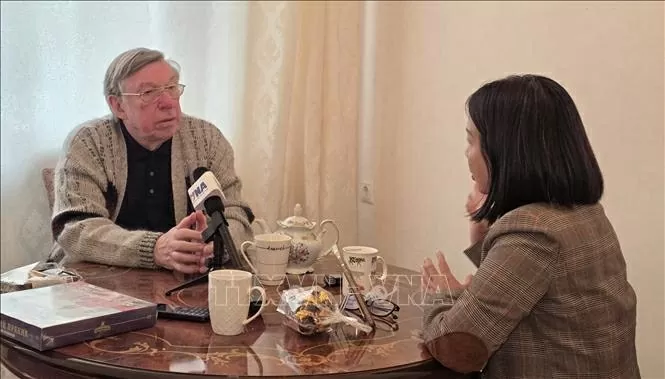 ông Victor Petrov - Tổng Thư ký Quỹ Hòa bình Nga, nguyên thành viên Ủy ban Đoàn kết Á-Phi và Ủy ban Liên Xô ủng hộ Việt Nam trực thuộc Đảng Cộng sản Liên Xô 