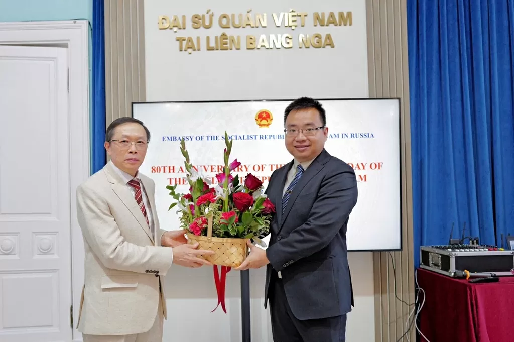 Đại sứ quán Lào tại Nga chúc mừng Quốc khánh lần thứ 80 của Việt Nam