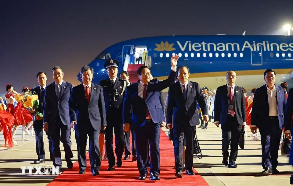 Thủ tướng bắt đầu chuyến tham dự Hội nghị thượng đỉnh SCO 2025 tại Trung Quốc