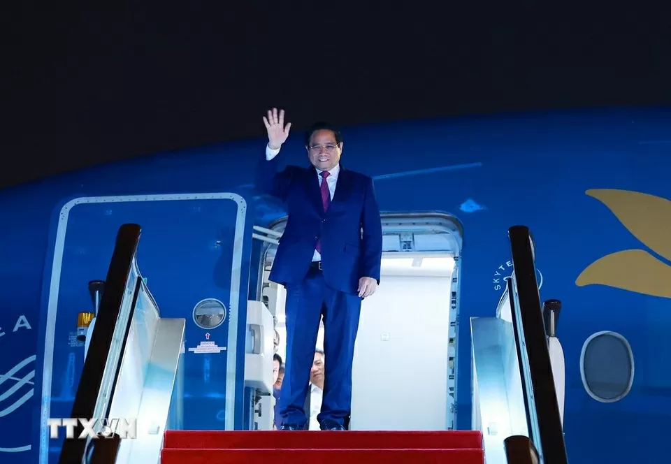 Thủ tướng bắt đầu chuyến tham dự Hội nghị thượng đỉnh SCO 2025 tại Trung Quốc