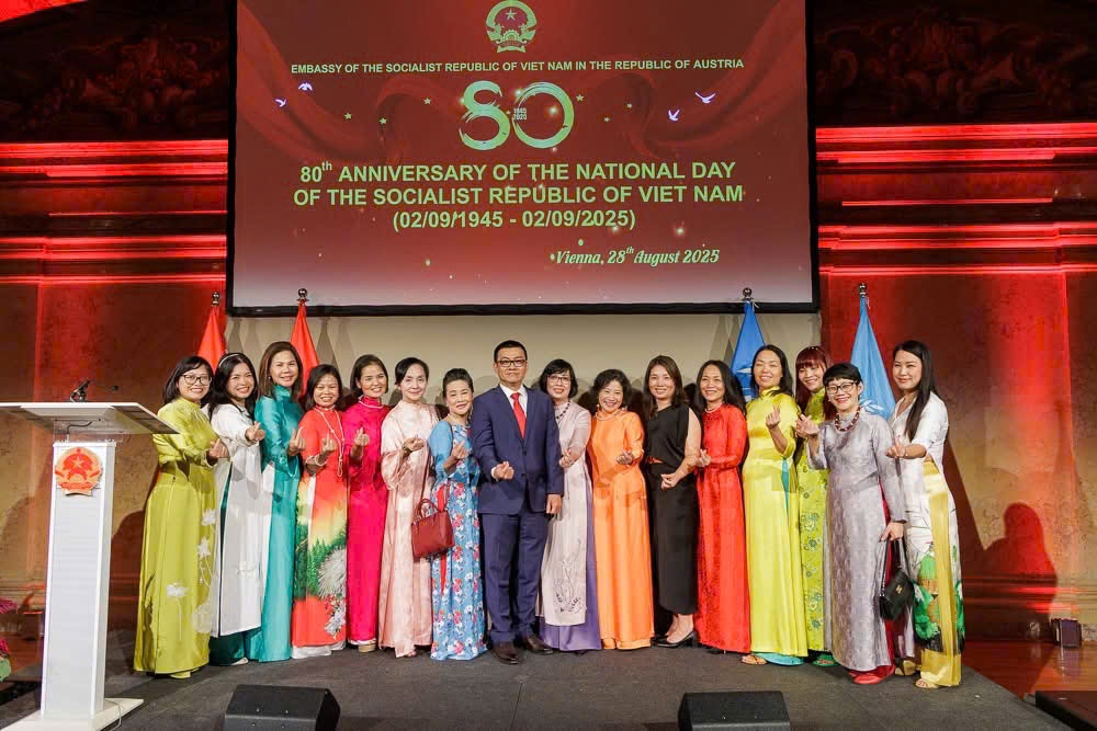 Kỷ niệm 80 năm Quốc khánh tại Áo: Tràn ngập sắc màu, âm thanh và văn hóa
