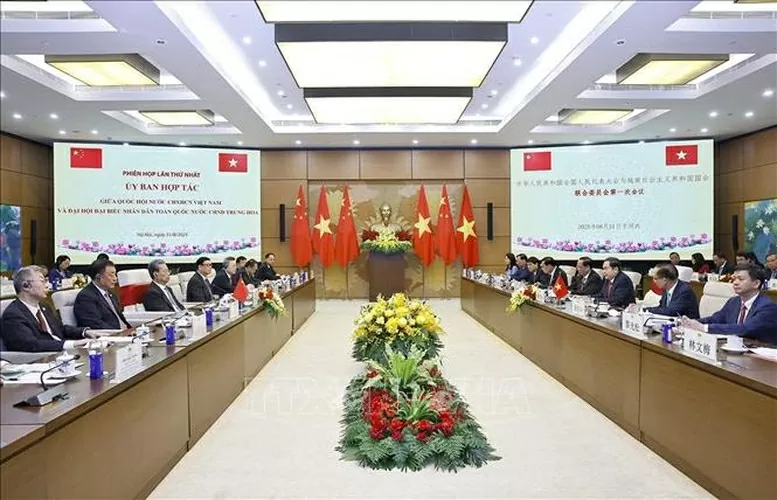 Chủ tịch Quốc hội Trần Thanh Mẫn hội đàm với Ủy viên trưởng Nhân đại toàn quốc Trung Quốc Triệu Lạc Tế