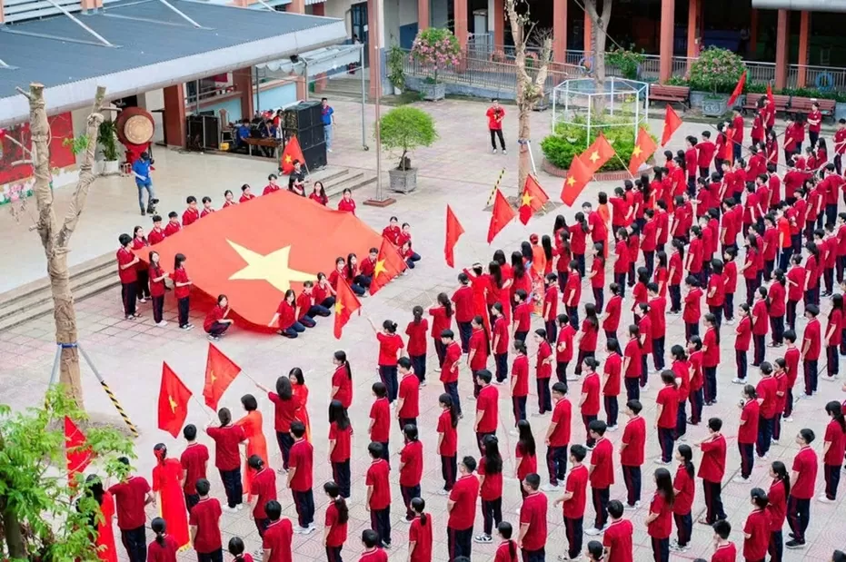 Quốc khánh 2/9: Nhà trường khơi tình yêu quê hương đất nước, lòng biết ơn và trách nhiệm với tương lai dân tộc của thế hệ học sinh