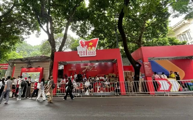 Hà Nội triển khai 15 ‘Trạm khách: A80 Tự hào Việt Nam’ phục vụ nhân dân