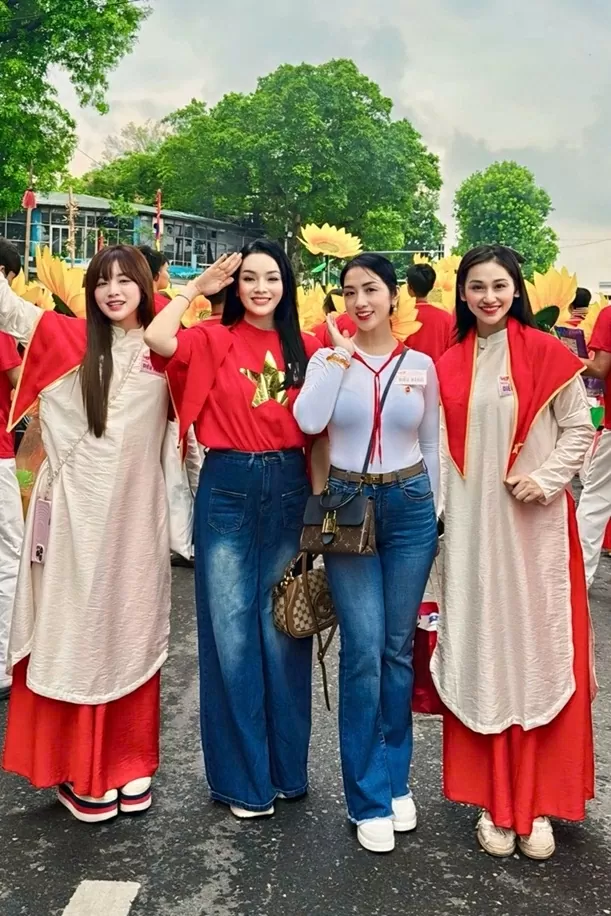 NSƯT Tân Nhàn hé lộ màn trình diễn đặc biệt của 80 nghệ sĩ sau diễu binh, diễu hành Đại lễ NSƯT Tân Nhàn hé lộ màn trình diễn đặc biệt của 80 nghệ sĩ sau diễu binh, diễu hành Đại lễ