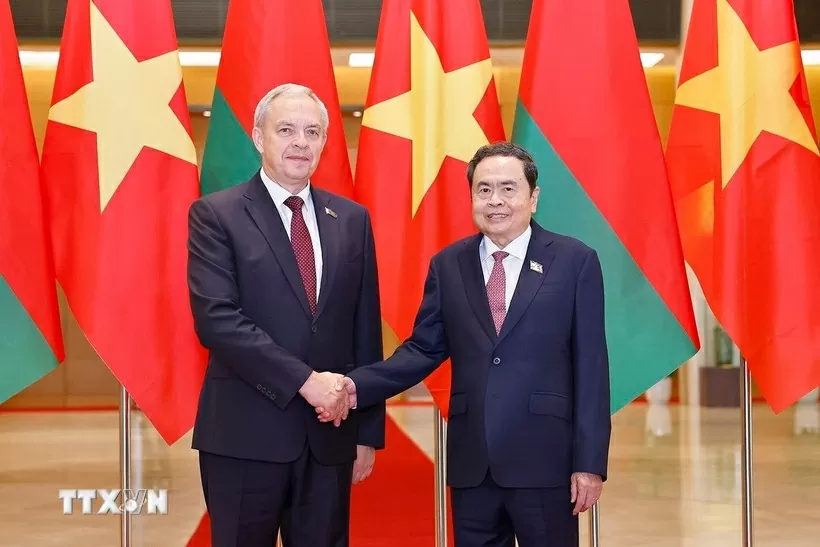 Chủ tịch Quốc hội Trần Thanh Mẫn tiếp Chủ tịch Hạ viện Belarus Igor Sergeenko. Chủ tịch Quốc hội Trần Thanh Mẫn tiếp Chủ tịch Hạ viện Belarus Igor Sergeenko.