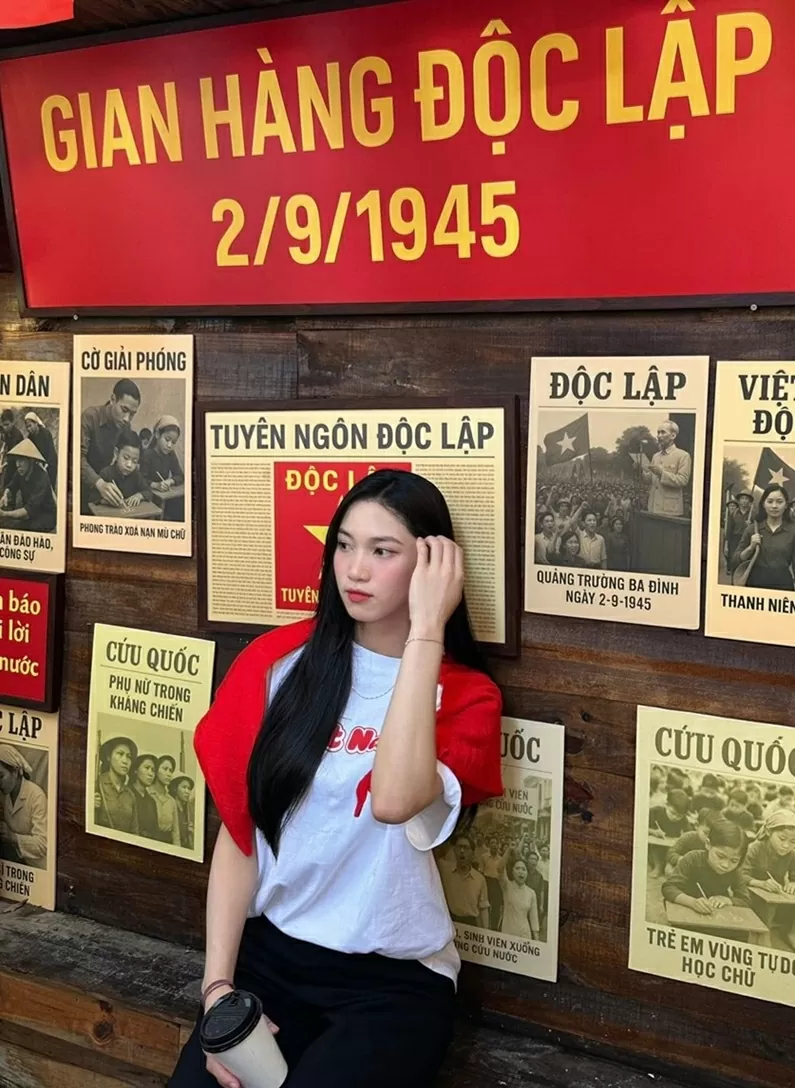 Hoa khôi bóng chuyền Nguyễn Thị Phương dịu dàng đón Quốc khánh 2/9 Hoa khôi bóng chuyền Nguyễn Thị Phương dịu dàng đón Quốc khánh 2/9