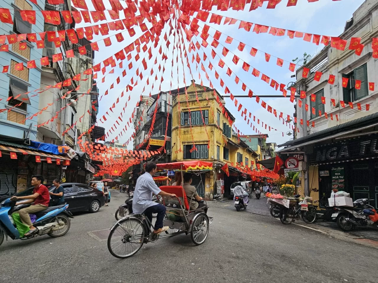 Có một Hà Nội rực rỡ như thế