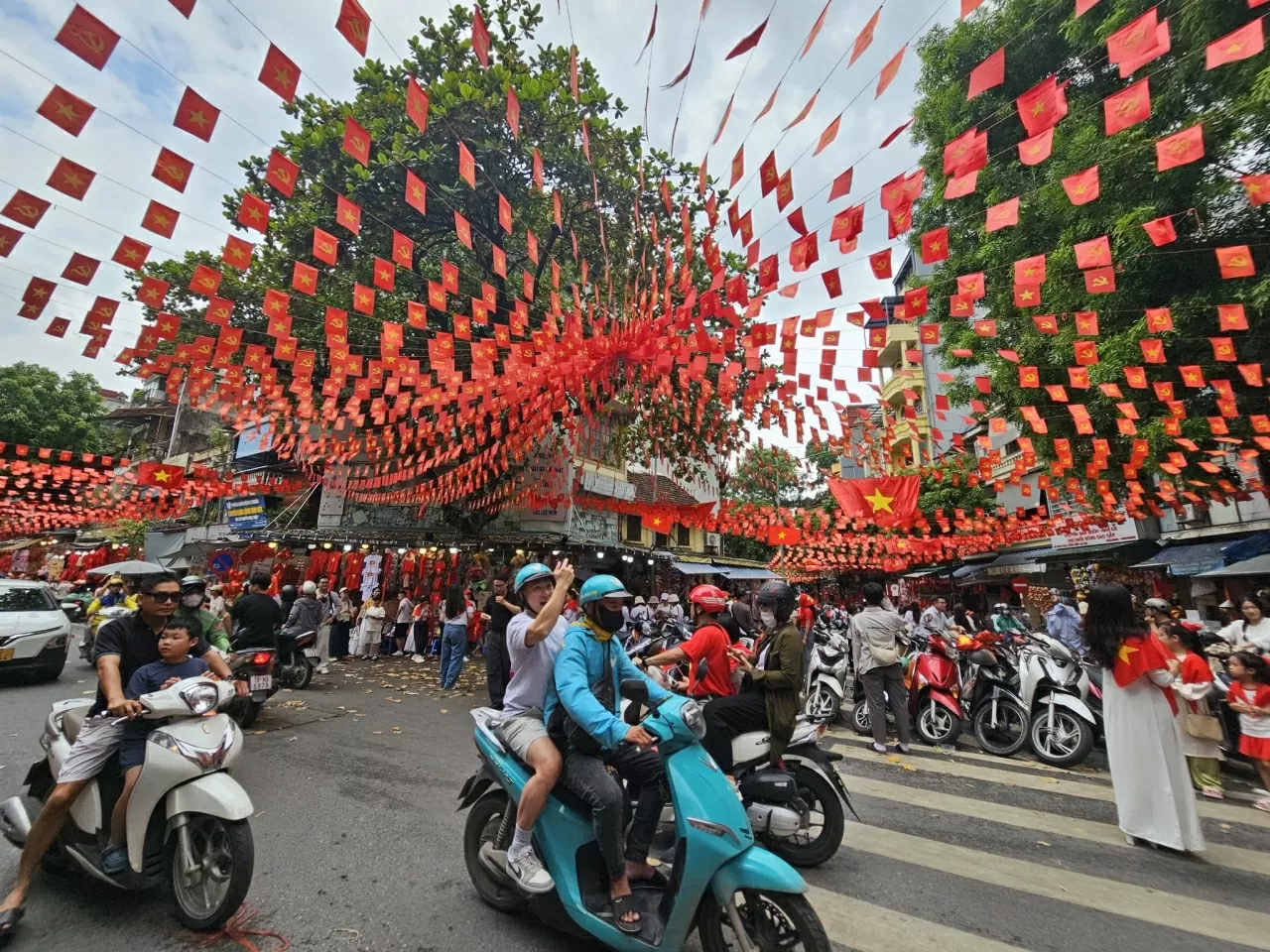 Có một Hà Nội rực rỡ như thế