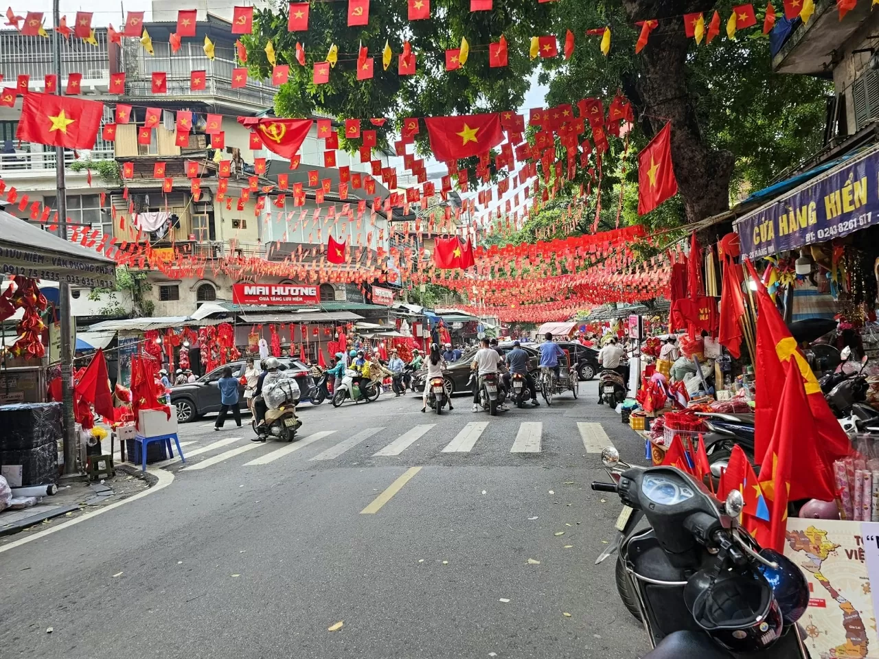 Có một Hà Nội rực rỡ như thế Có một Hà Nội rực rỡ như thế