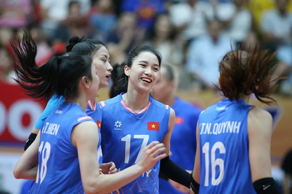 Hoa khôi bóng chuyền Nguyễn Thị Phương dịu dàng đón Quốc khánh 2/9 Hoa khôi bóng chuyền Nguyễn Thị Phương dịu dàng đón Quốc khánh 2/9