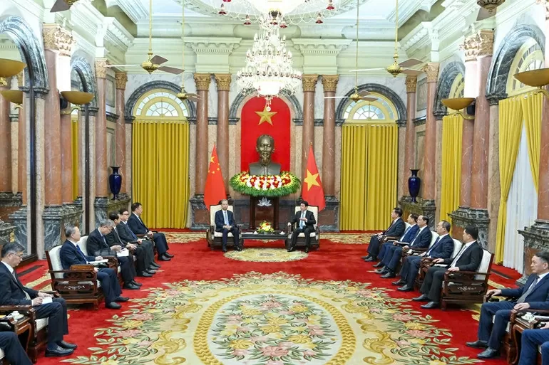 Chủ tịch nước Lương Cường tiếp Ủy viên trưởng Nhân đại toàn quốc Trung Quốc Triệu Lạc Tế