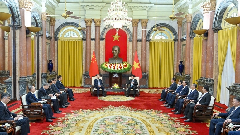 chu tich nuoc luong cuong tiep uy vien truong nhan dai toan quoc trung quoc trieu lac te