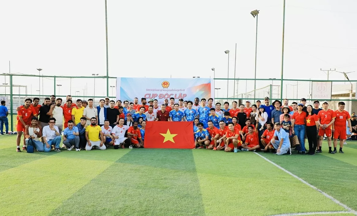 Sôi nổi giải bóng đá Cup Độc lập tại Riyadh, Saudi Arabia