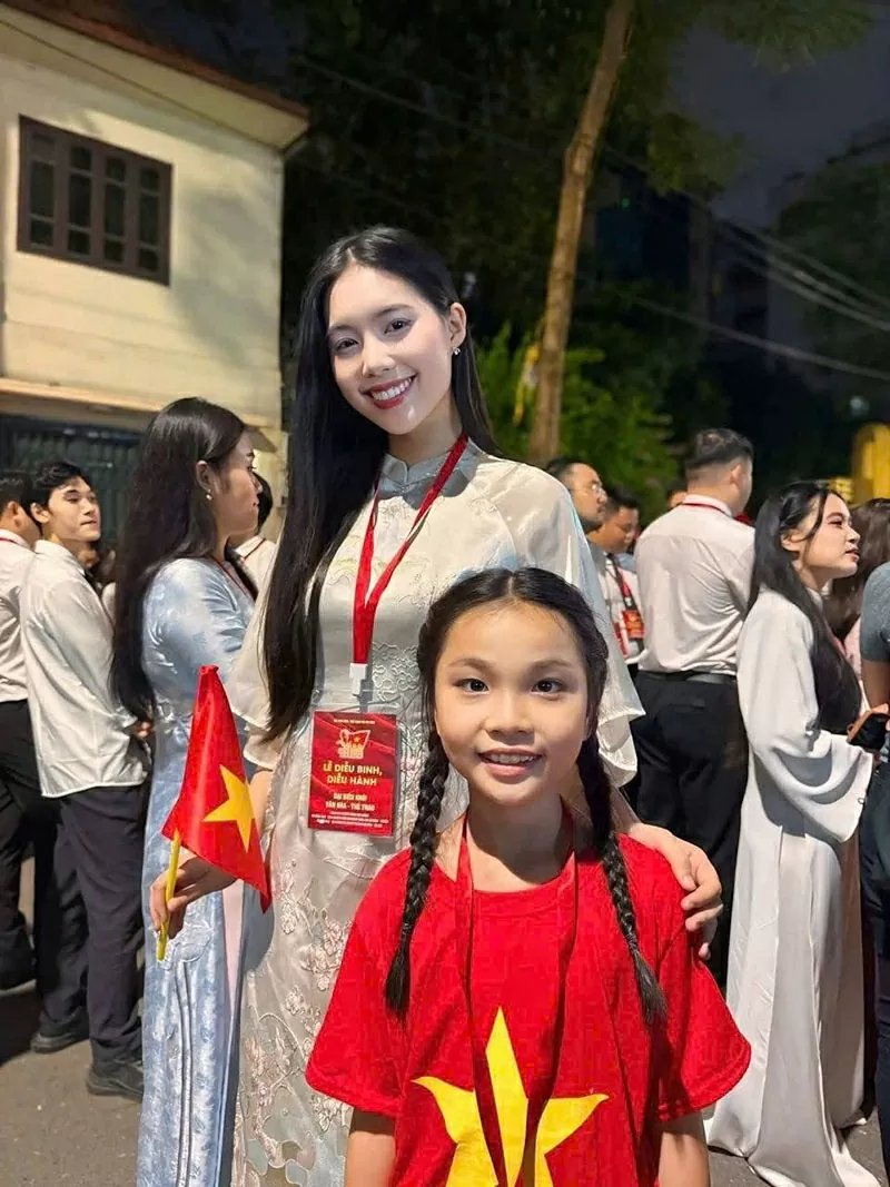 Hoa hậu nhí Minh Giang rực rỡ tỏa sáng trong chuỗi hoạt động nghệ thuật - chính trị mừng Quốc khánh 2/9