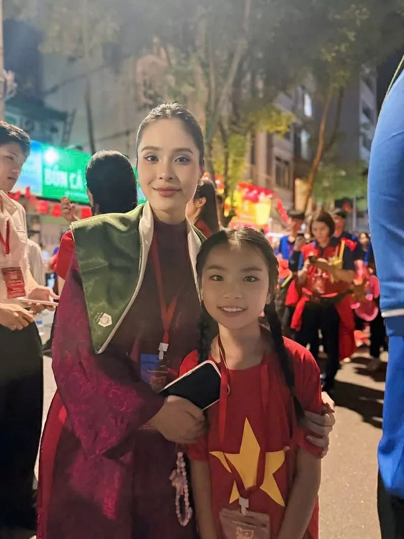 Hoa hậu nhí Minh Giang rực rỡ tỏa sáng trong chuỗi hoạt động nghệ thuật - chính trị mừng Quốc khánh 2/9