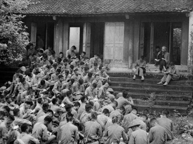 Thời điểm hội tụ tổng hòa các lợi thế, sức mạnh để dân tộc vươn lên Thời điểm hội tụ tổng hòa các lợi thế, sức mạnh để dân tộc vươn lên