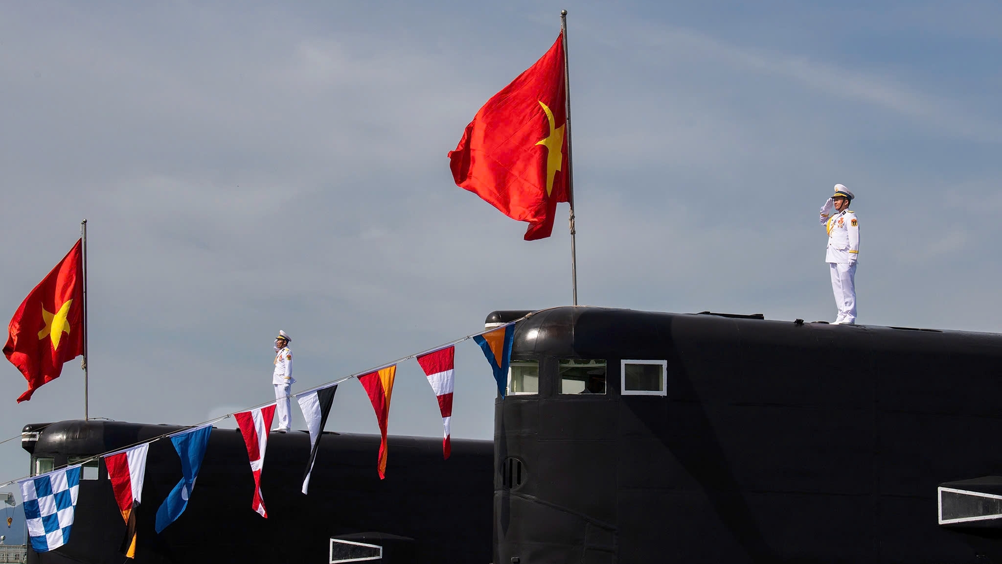 Toàn cảnh diễu binh trên biển đầu tiên trong lịch sử