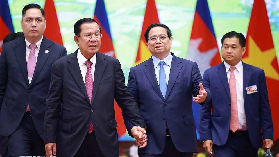 Thủ tướng Phạm Minh Chính hội kiến Chủ tịch Đảng Nhân dân Campuchia, Chủ tịch Thượng viện Campuchia Hun Sen