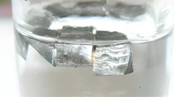 Lithium - trụ cột tiềm năng trong y học tâm thần và nghiên cứu Alzheimer