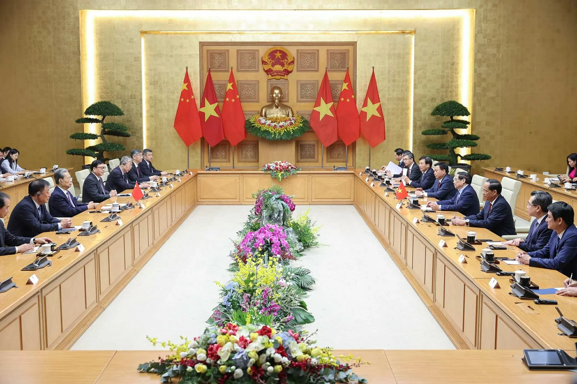 Hai bên nhất trí tiếp tục thực hiện hiệu quả nhận thức chung cấp cao, kiểm soát và giải quyết tốt hơn bất đồng, chia sẻ, thấu hiểu lẫn nhau - Ảnh: VGP/Nhật Bắc