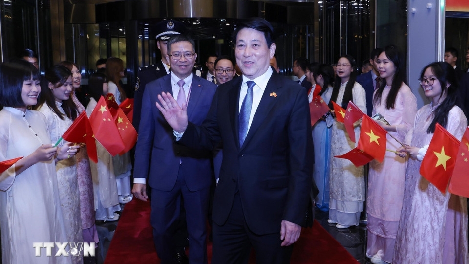 Chủ tịch nước Lương Cường đến Bắc Kinh dự lễ kỷ niệm 80 năm chiến thắng phátxít