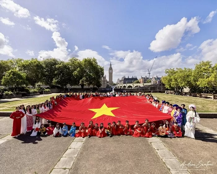 Người Việt tại Anh tri ân lịch sử, lan tỏa niềm tự hào dân tộc