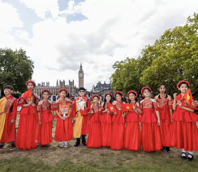 Người Việt tại Anh tri ân lịch sử, lan tỏa niềm tự hào dân tộc